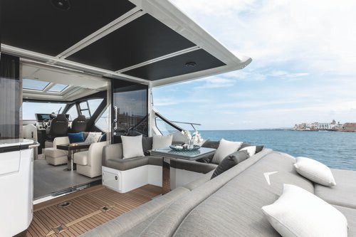 yacht top setting
