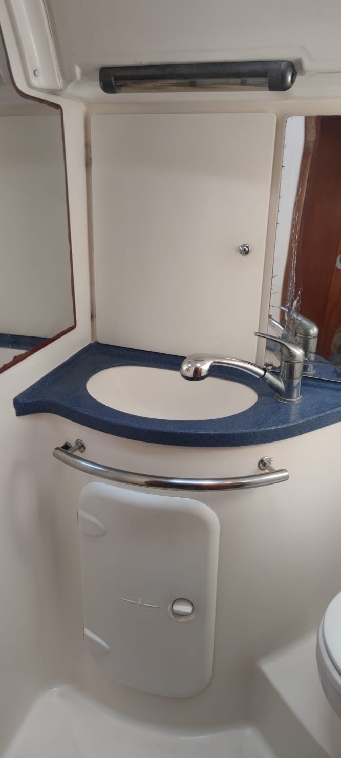 yacht wash basin
